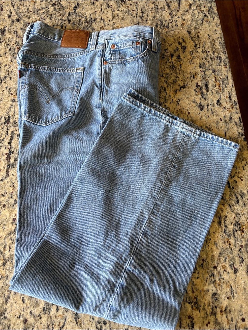 Levi’s Ribcage High-Waist Wide Leg Jeans - Light Blue - Picture 6 of 7